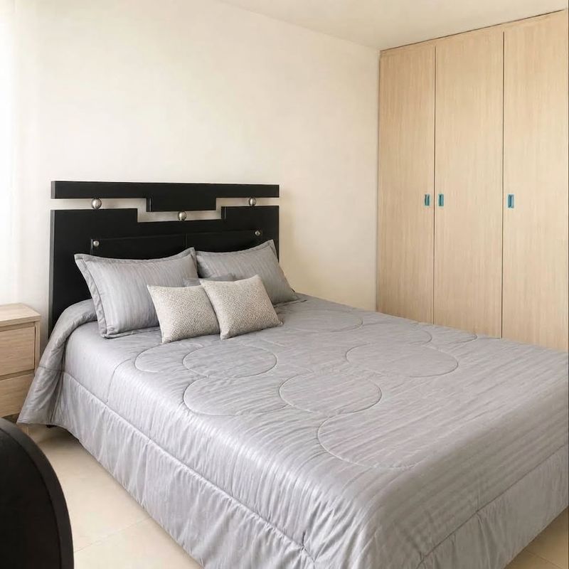 Prime: clóset en madera clara.