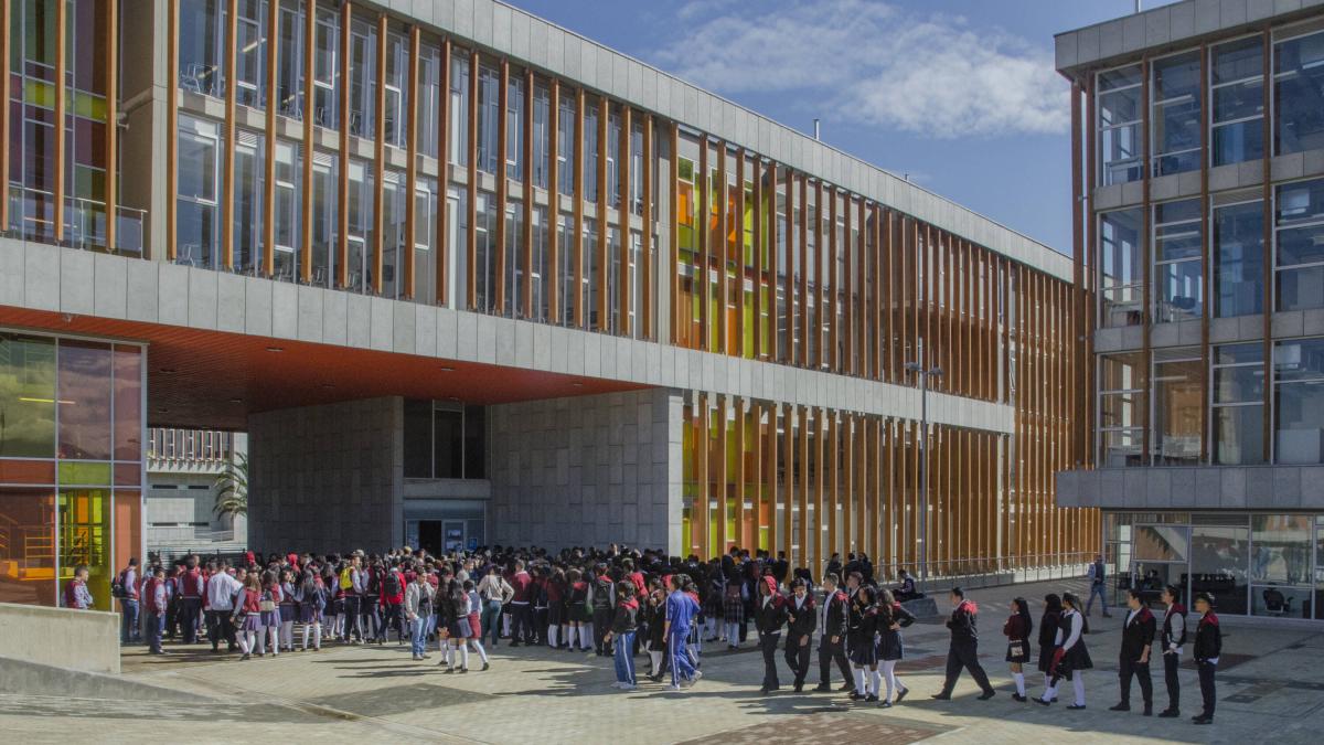 Convocatoria de apoyos estudiantiles en la Universidad Distrital